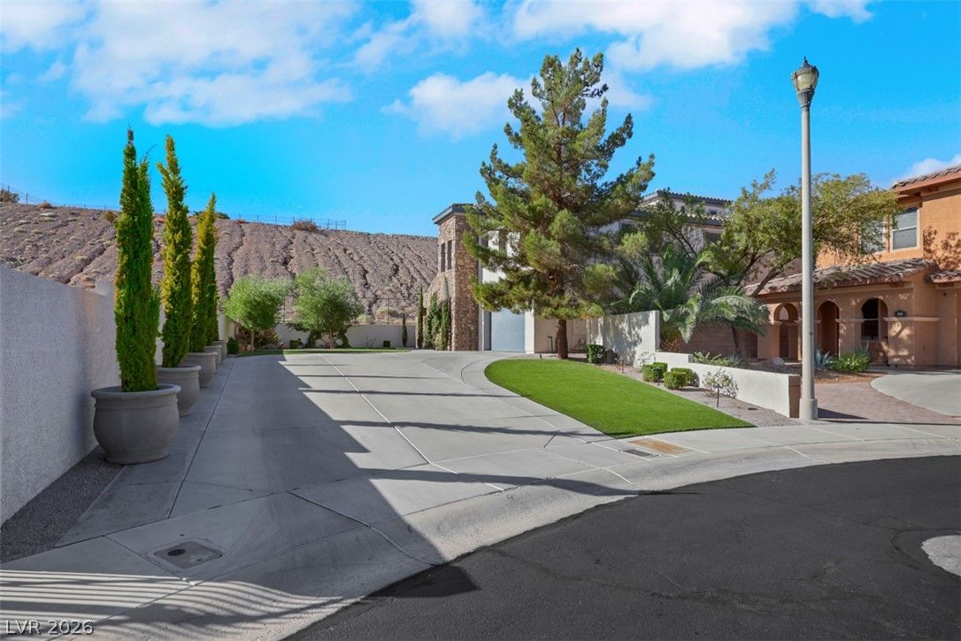 915 Via Canale Drive — photo 3