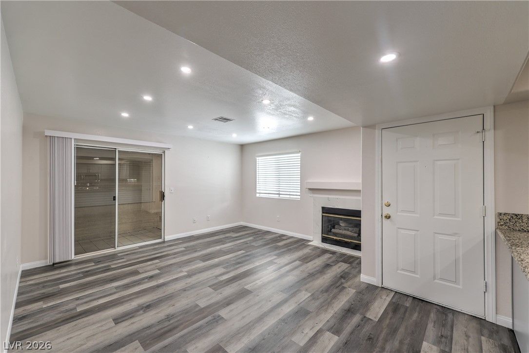 2725 South Nellis Boulevard 1078 — photo 1 of 33