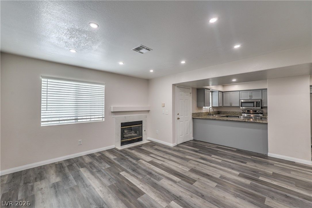 2725 South Nellis Boulevard 1078 — photo 2 of 33