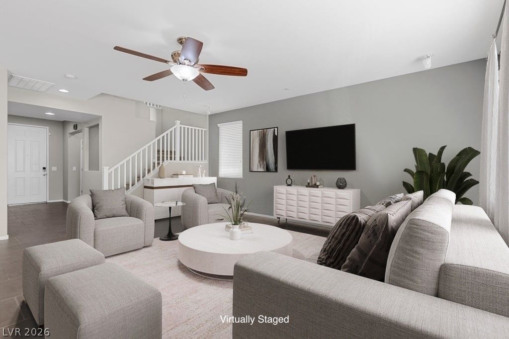 10833 Whipple Crest Avenue — photo 3