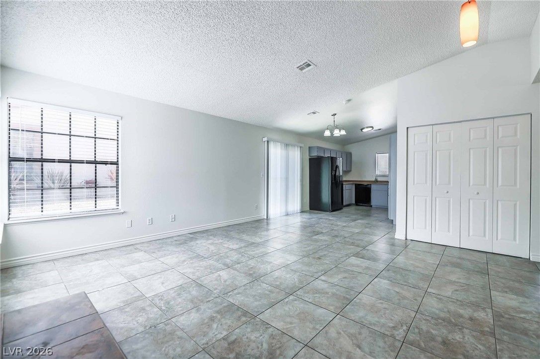 7420 Lattimore Drive — photo 2 of 18
