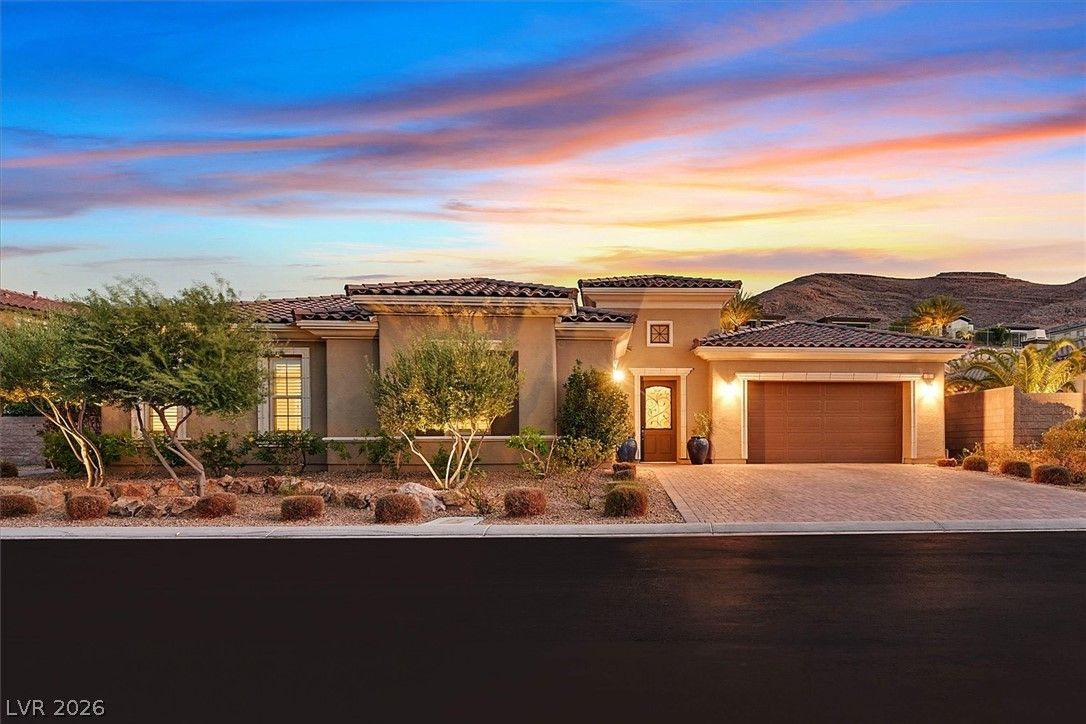 21 GRAND MASTERS Drive — photo 2