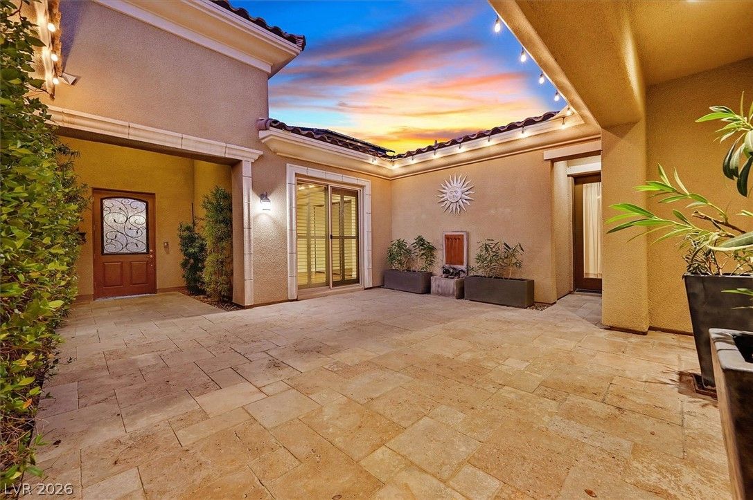 21 GRAND MASTERS Drive — photo 5