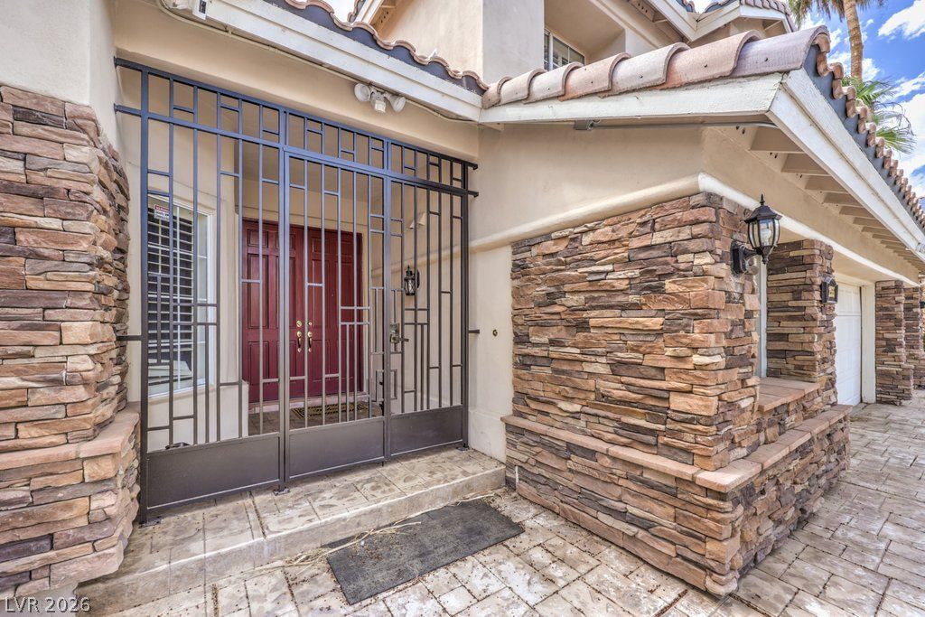 255 El Camino Verde Street — photo 4