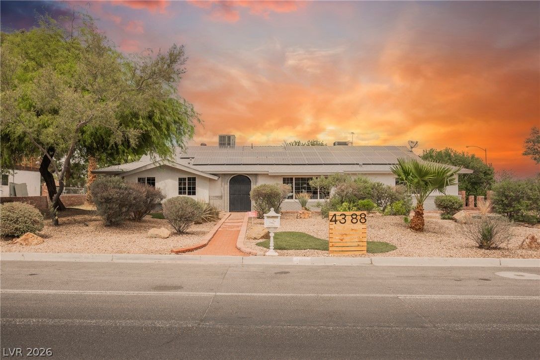 4388 East Hacienda Avenue — photo 3