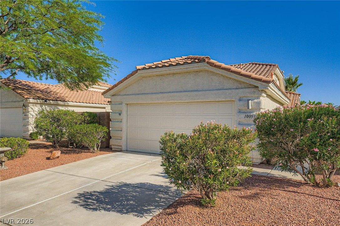 10059 Oak Creek Canyon Avenue — photo 1 of 38