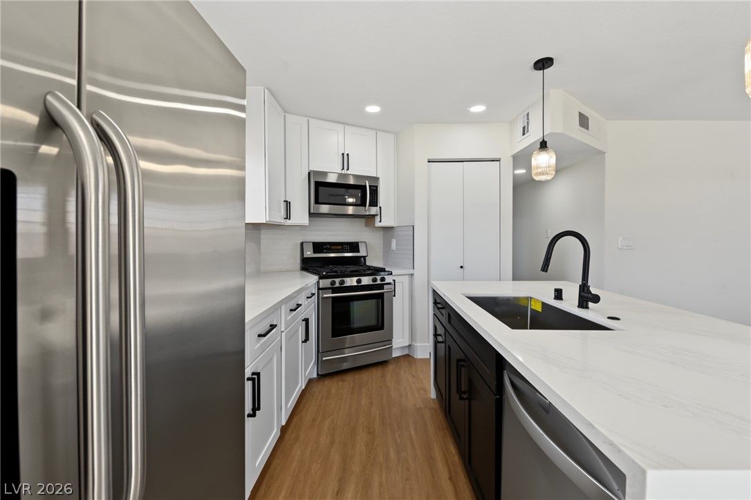 5257 Fairfax Circle — photo 4