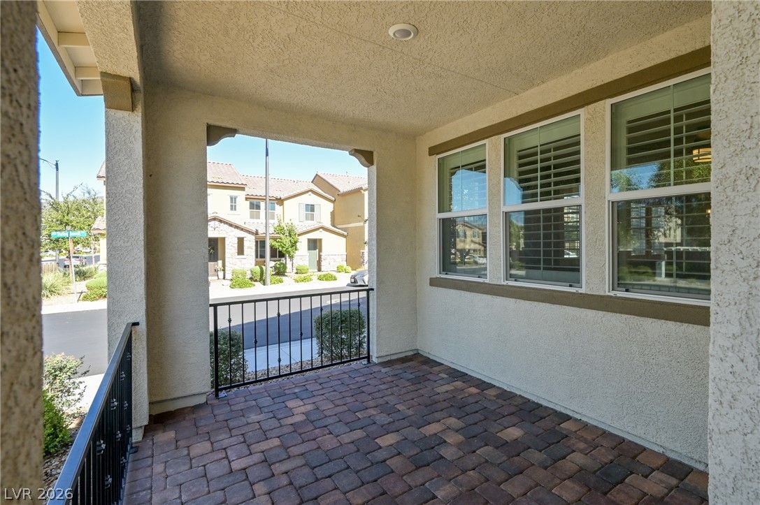 2983 Duverney Avenue — photo 3