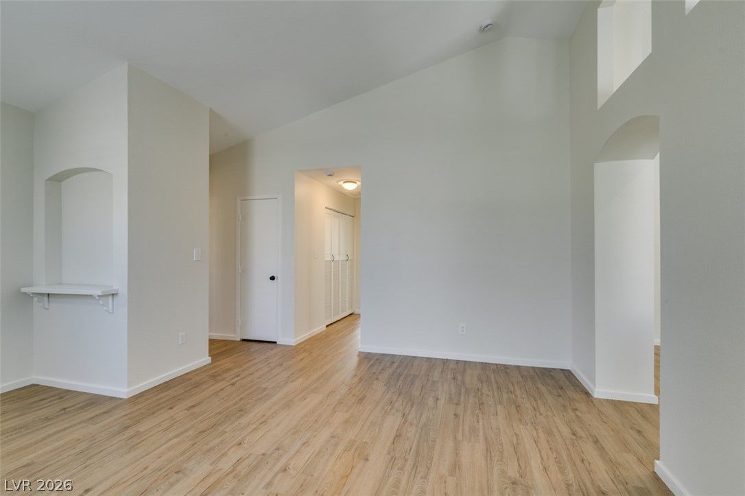 7749 Kasmere Falls Drive — photo 5