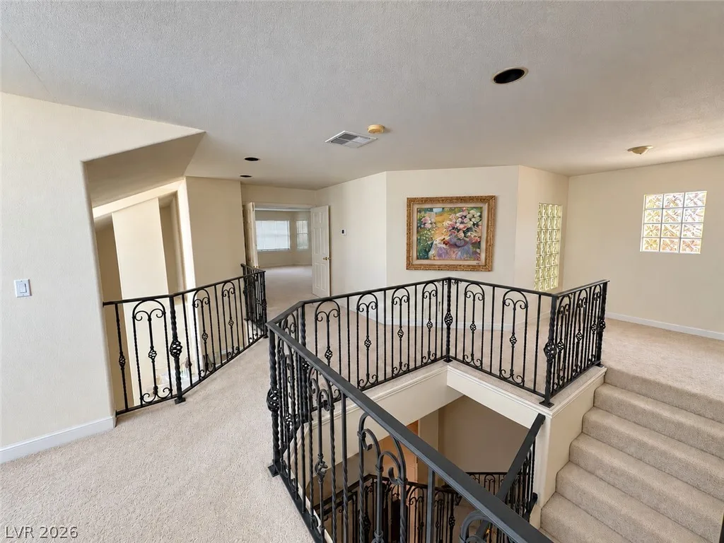 2823 Queens Courtyard Drive — photo 4