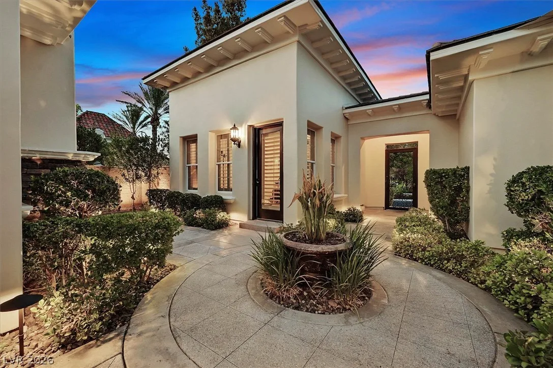 12057 OAKLAND HILLS Drive — photo 4
