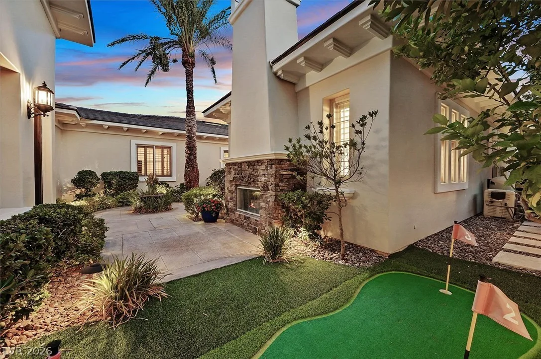 12057 OAKLAND HILLS Drive — photo 5