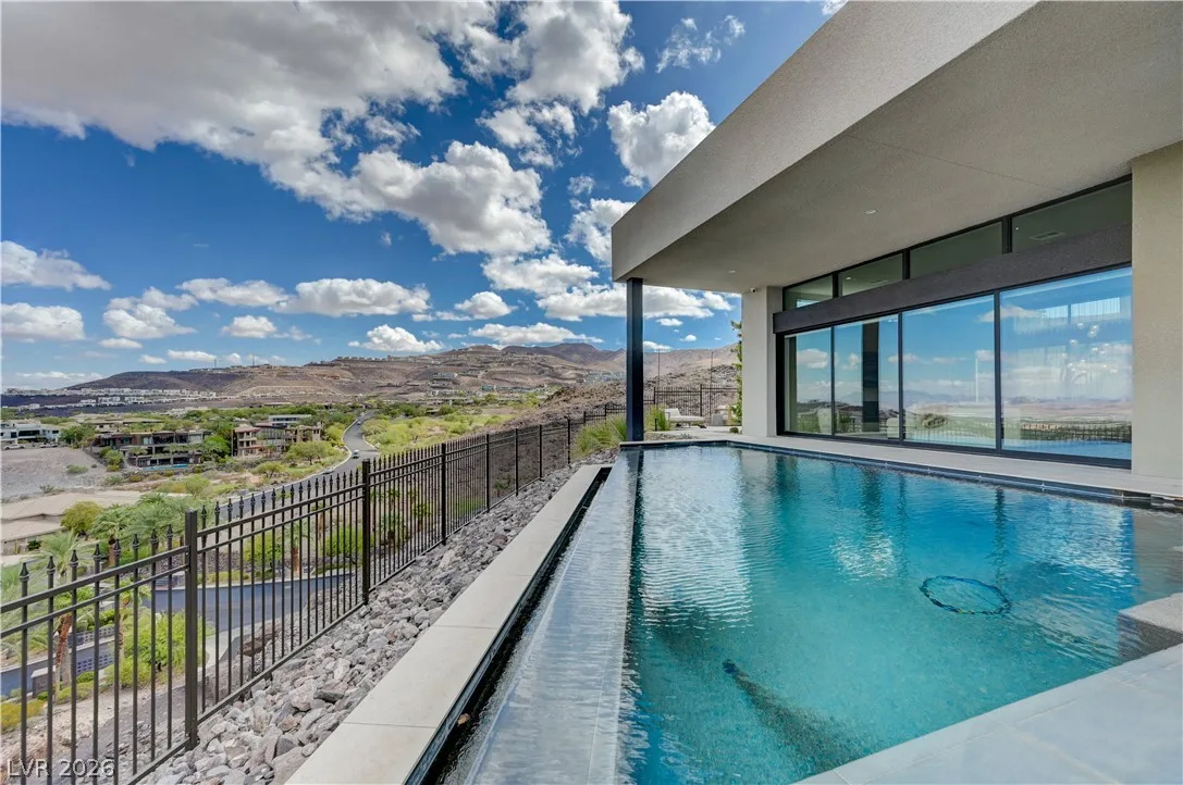 1460 Solitude Ridge Drive — photo 3