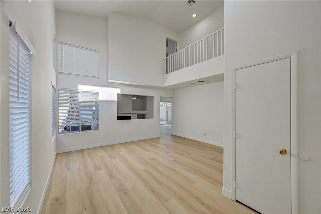 6028 Shadow Oak Drive — photo 4