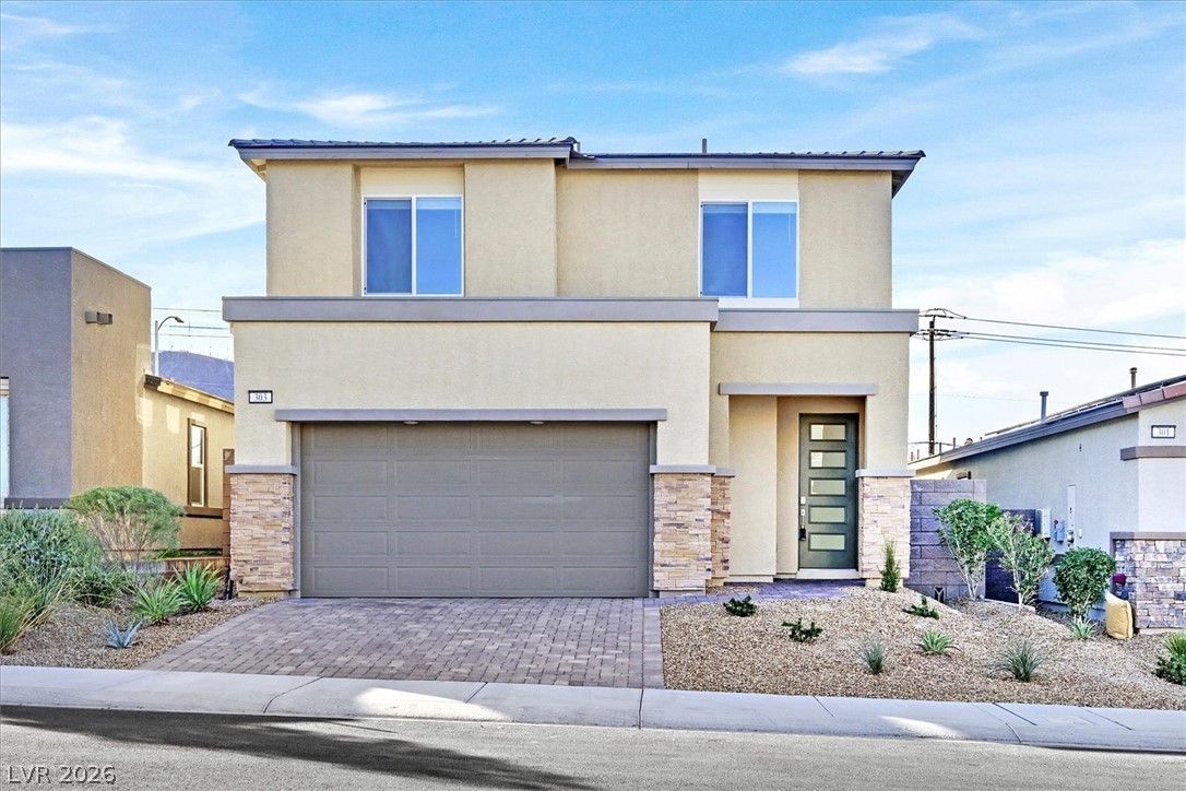 303 Fletcher Falls Street — photo 1