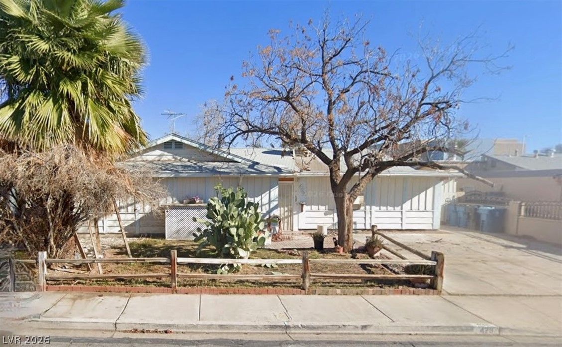 428 Bolsa Drive — photo 1
