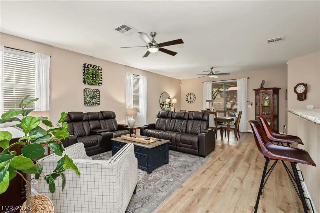 9182 Parkstone Avenue — photo 4 of 30