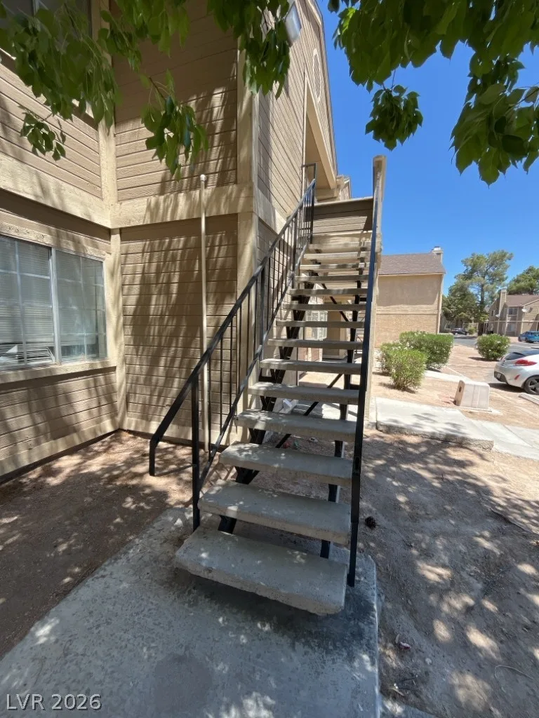 2697 Aarondavid Drive C — photo 3