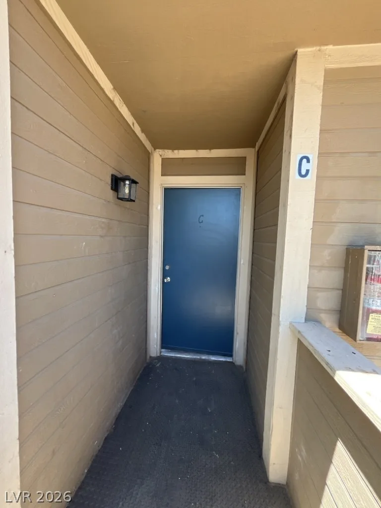 2697 Aarondavid Drive C — photo 4