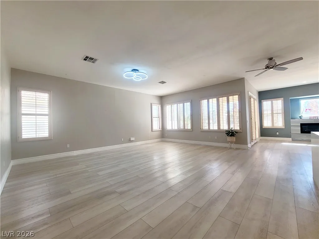 211 Arbour Garden Avenue — photo 3