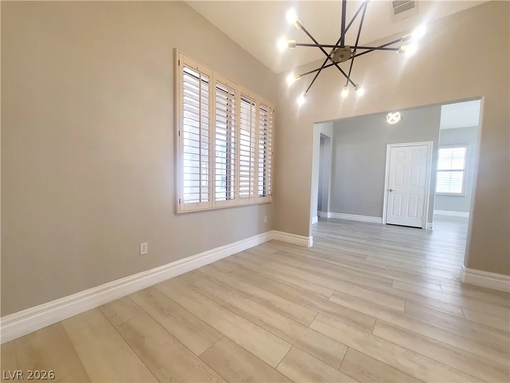 211 Arbour Garden Avenue — photo 4