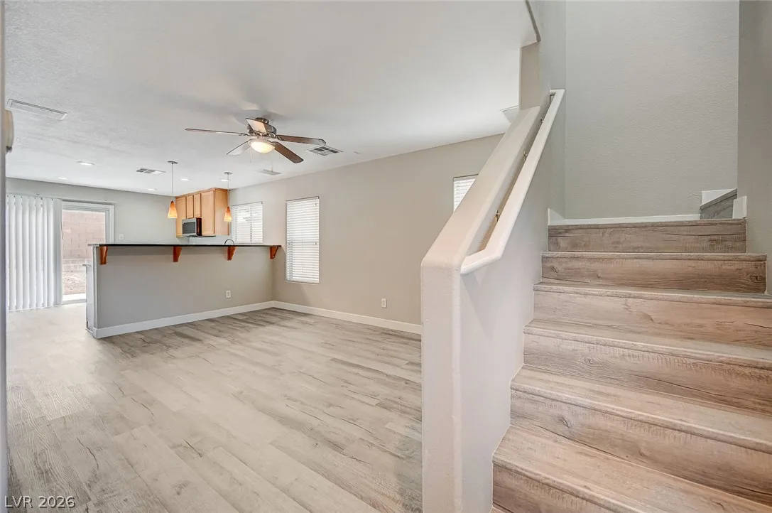 463 Royal Bridge Drive — photo 4 of 24