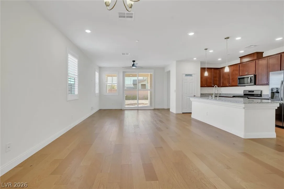 3199 Casalotti Avenue — photo 5
