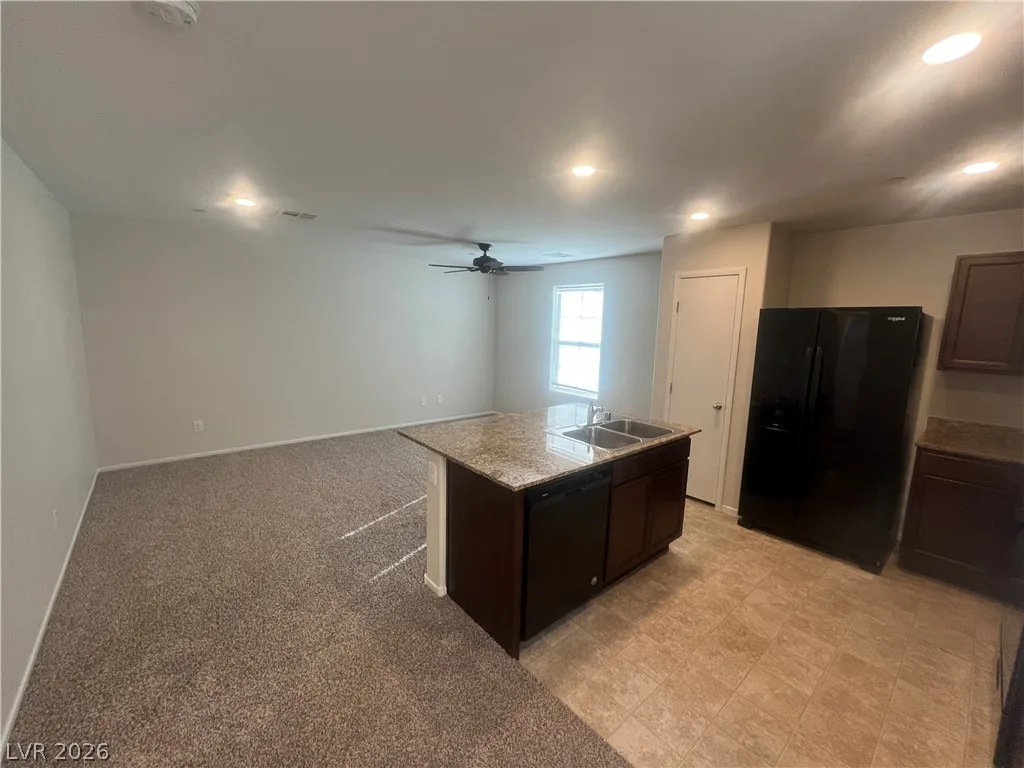 4598 Townwall Street — photo 2