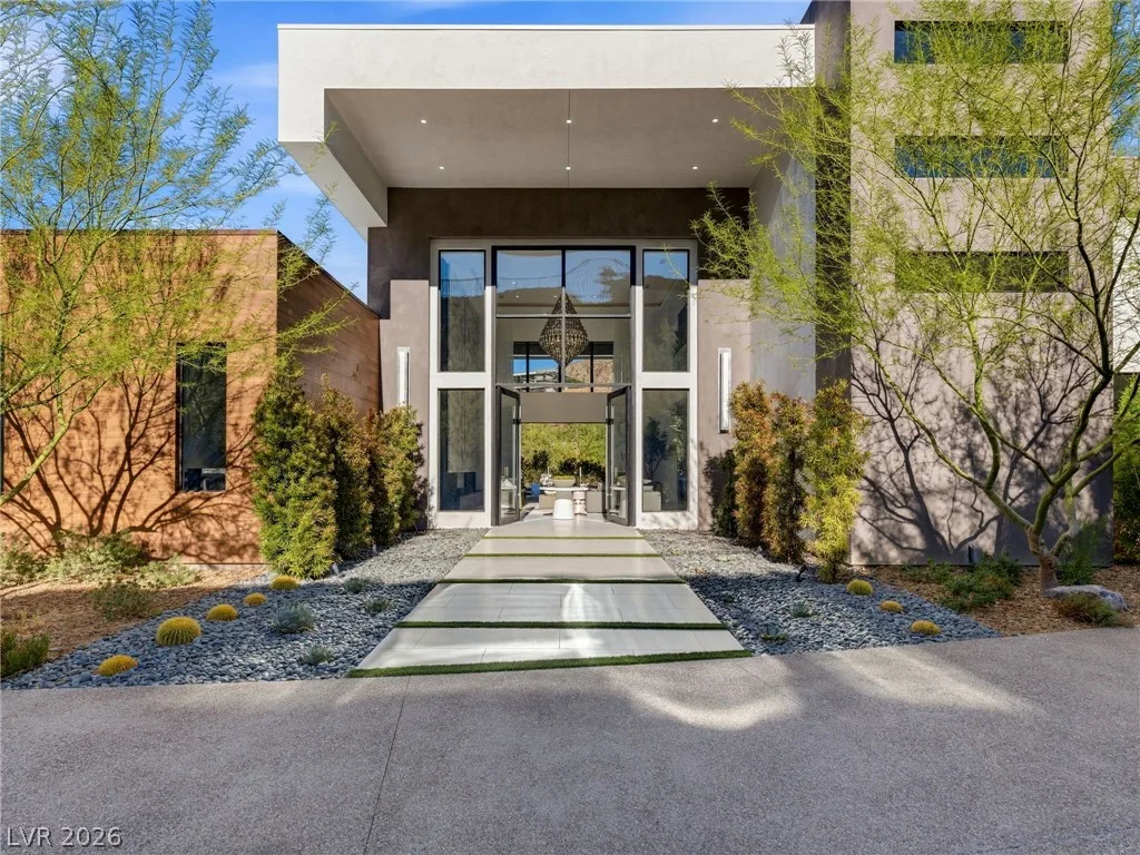 1 Sanctuary Peak Court — photo 3