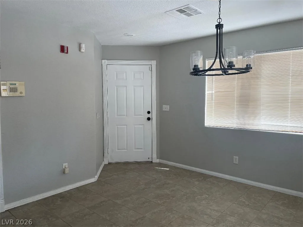 3025 Sunrise Bay Avenue — photo 3
