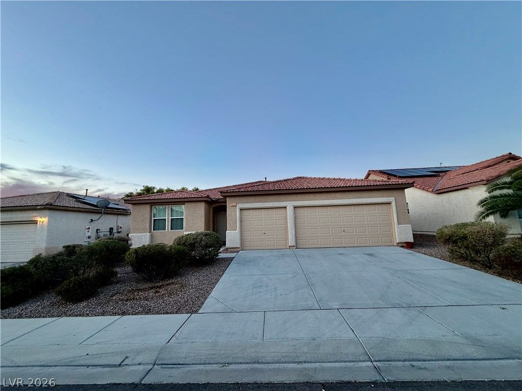 3405 La Cascada Avenue — photo 1
