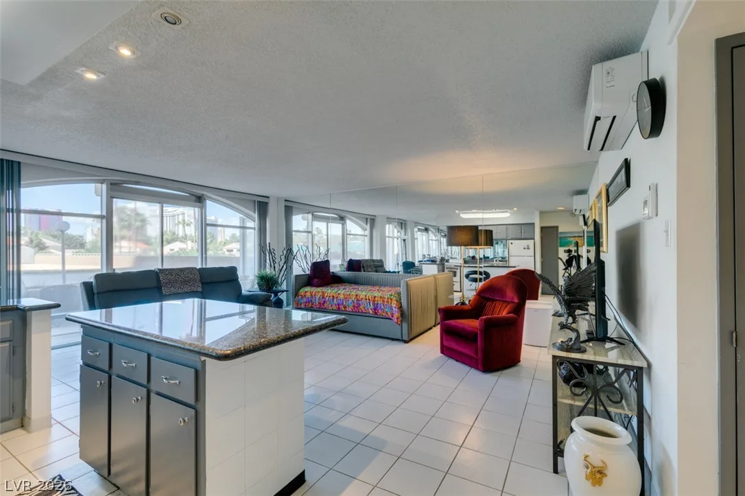 3111 Bel Air Drive 206 — photo 3