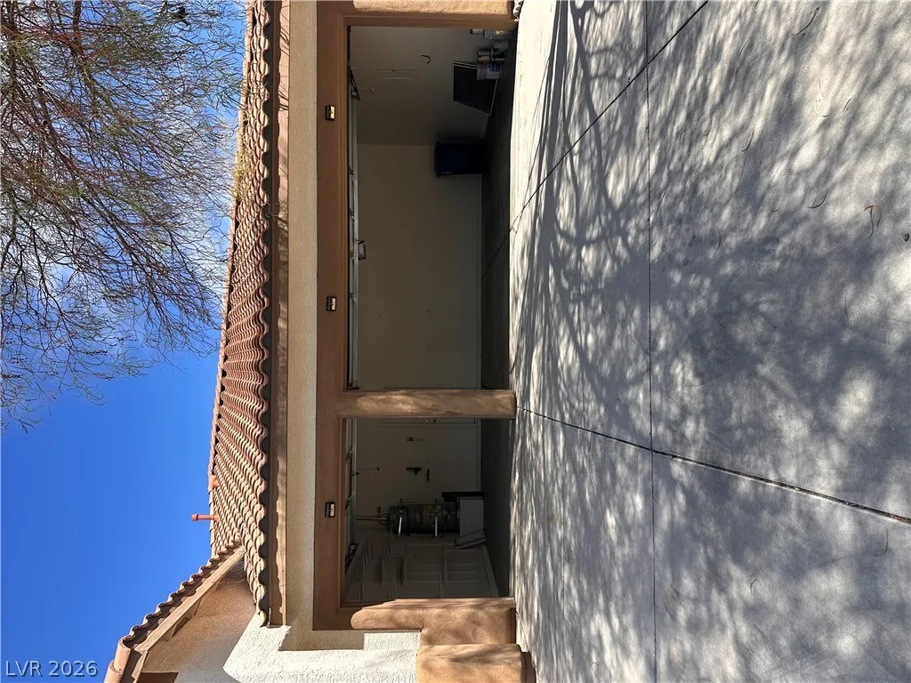 2746 Carolina Blue Avenue — photo 4 of 37
