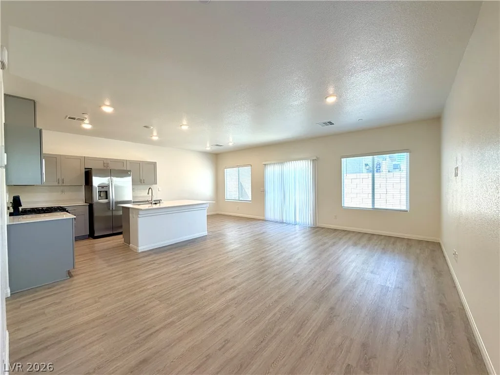 10051 Indigo Cliffs Street — photo 5