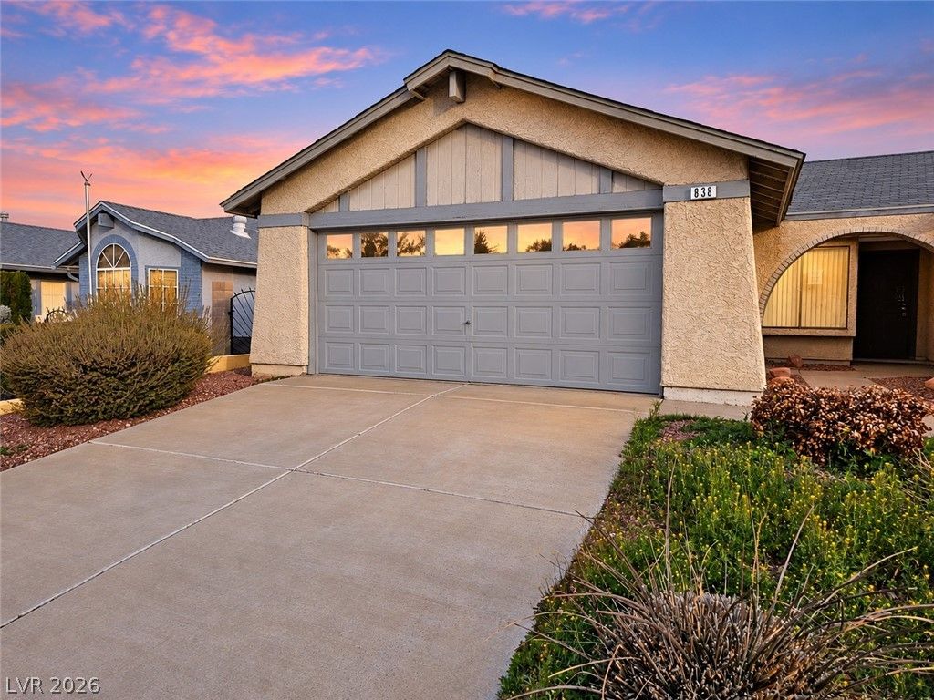 838 Anchor Drive — photo 1