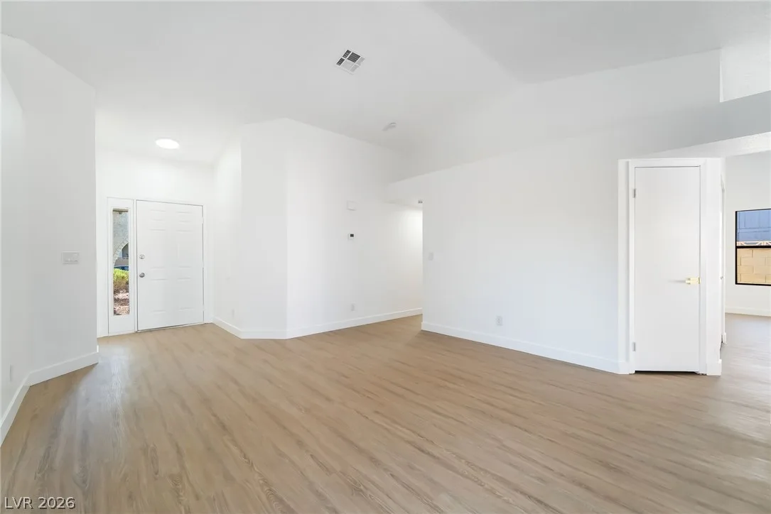 838 Anchor Drive — photo 4