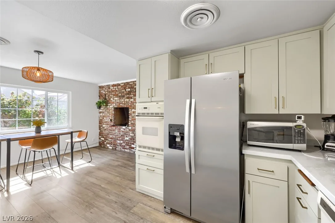 4424 Thompson Circle — photo 4