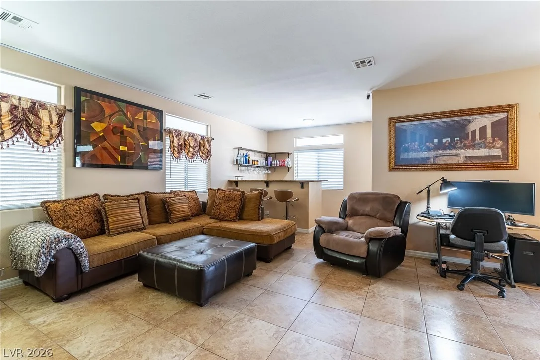 3917 Canary Cedar Street — photo 4