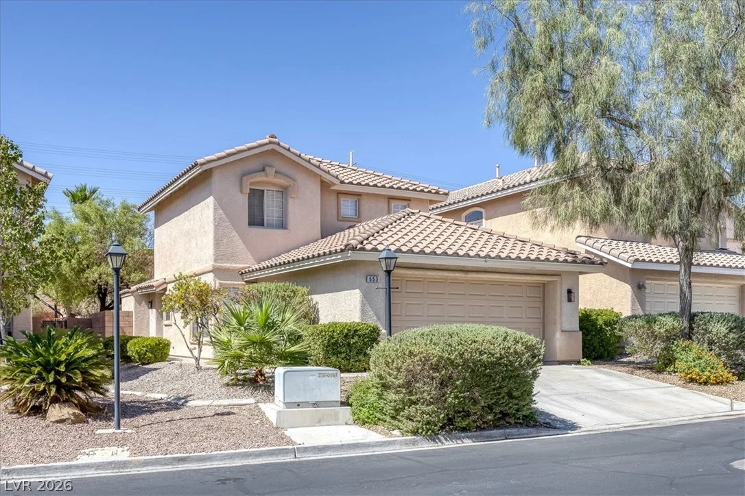 553 Aspen Leaf Street — photo 2
