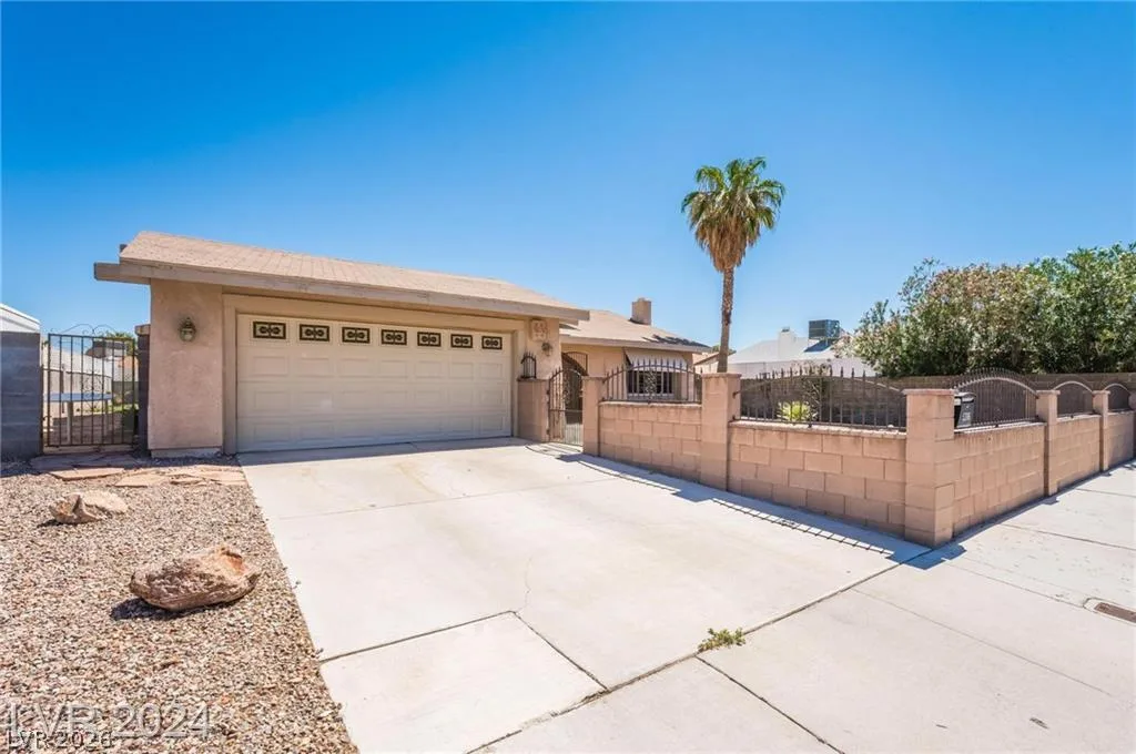 5206 Brentmead Drive — photo 1