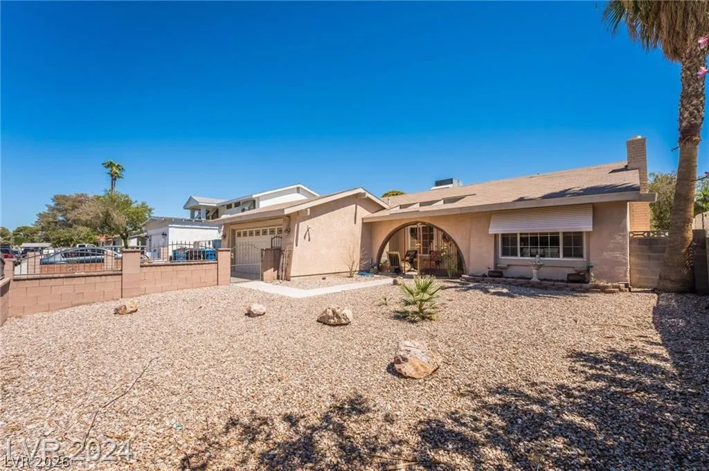 5206 Brentmead Drive — photo 3
