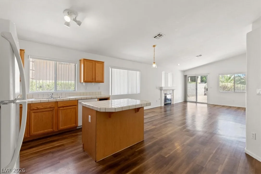 2124 Starline Meadow Place — photo 4
