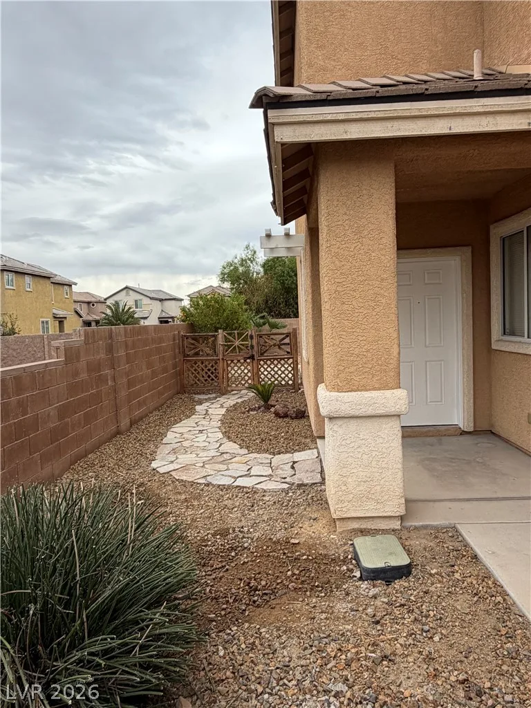 6417 Pronghorn Ridge Avenue — photo 2