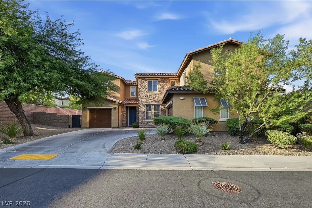 7572 Desertscape Avenue — photo 2