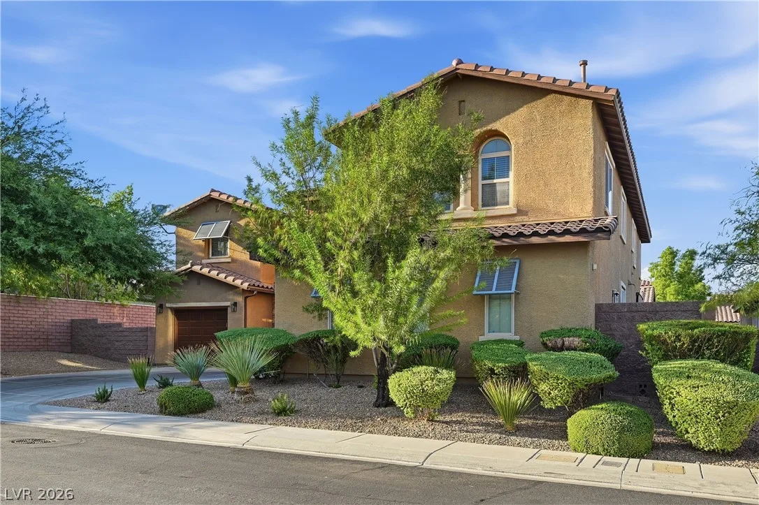 7572 Desertscape Avenue — photo 3