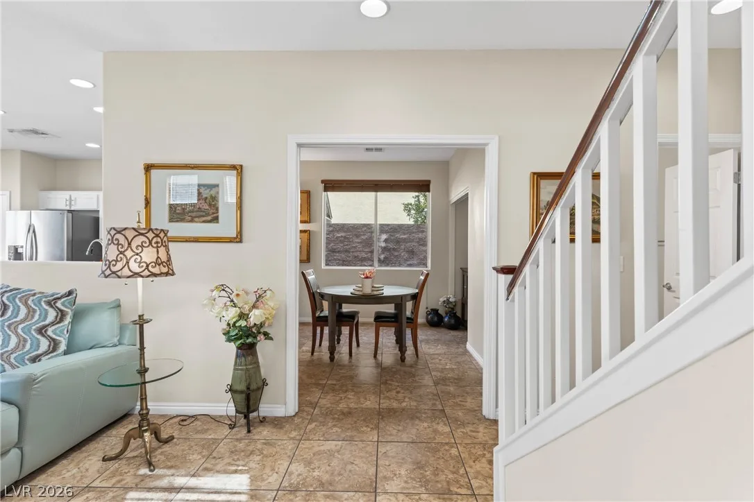 596 Marlberry Place — photo 3