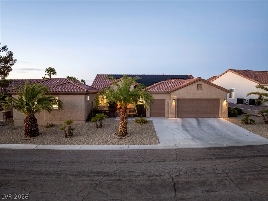 2432 Anderson Park Drive — photo 2