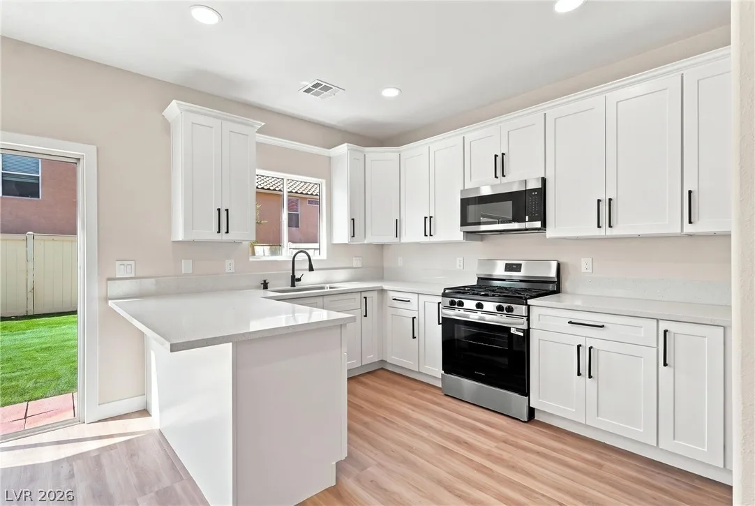 6565 La Placita Avenue — photo 3