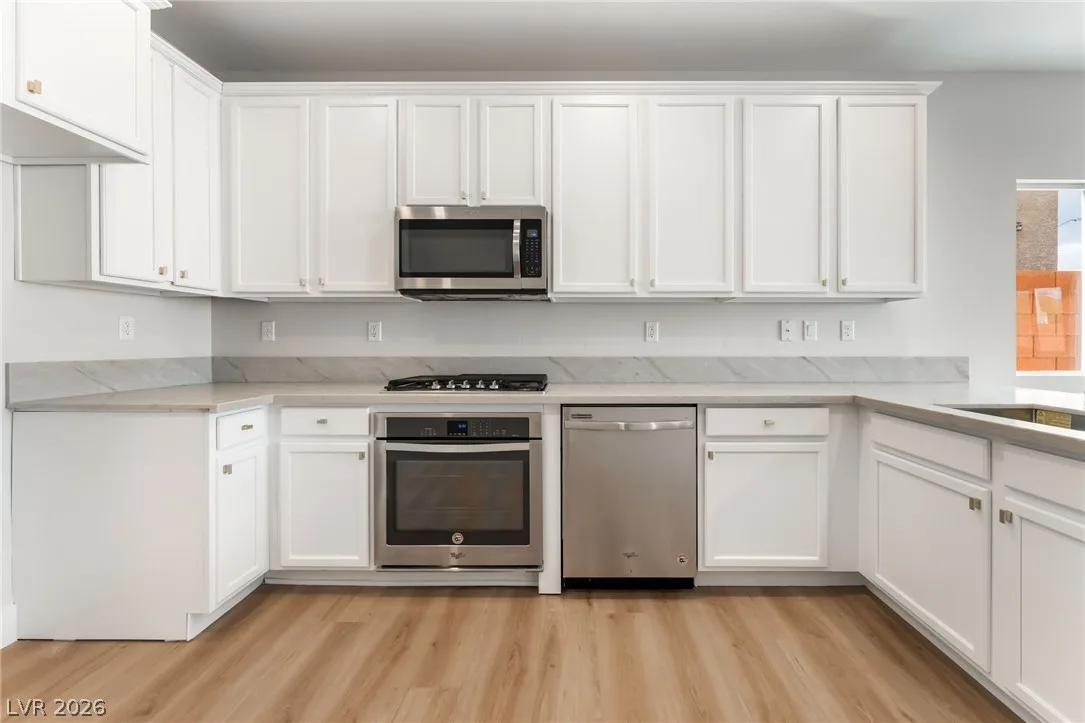 8252 Nebula Cloud Avenue — photo 3