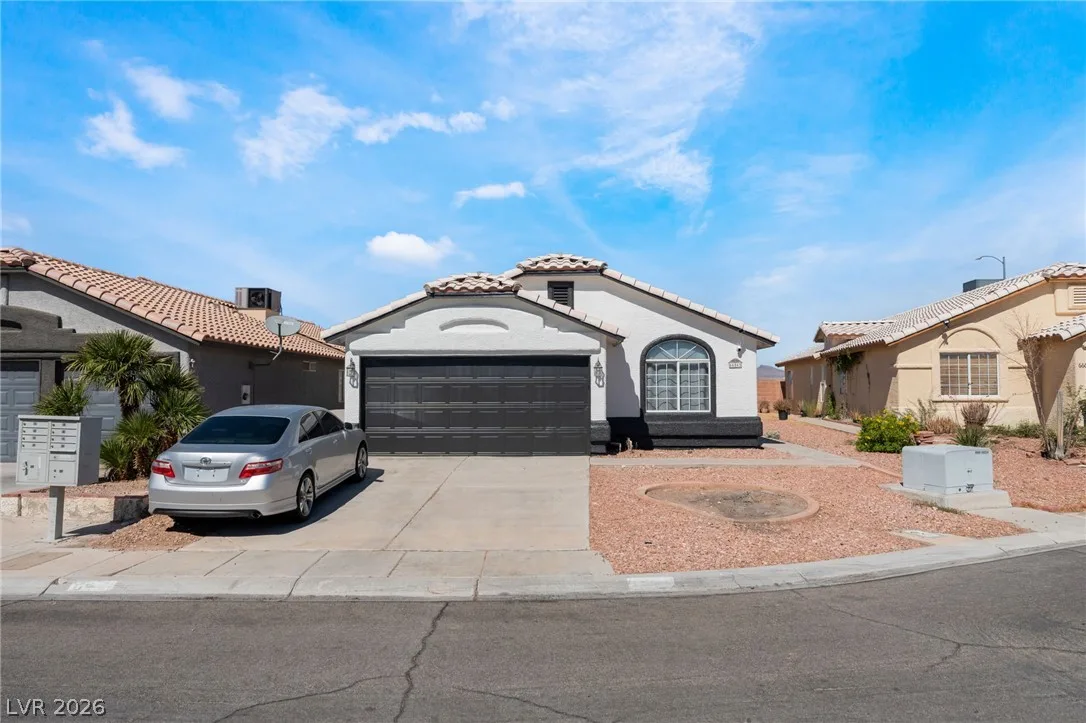6656 Sierra Creek Lane — photo 1